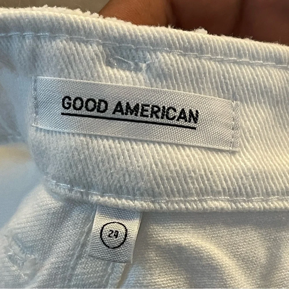 GOOD AMERICAN The Bombshell High Waist Cutoff Denim Shorts Size 24